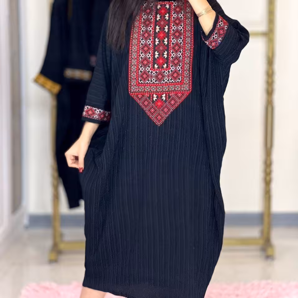 ماکسی مانتویی نازی جنس کراش درجه یک و کتیبه دوزی فری 36تا48