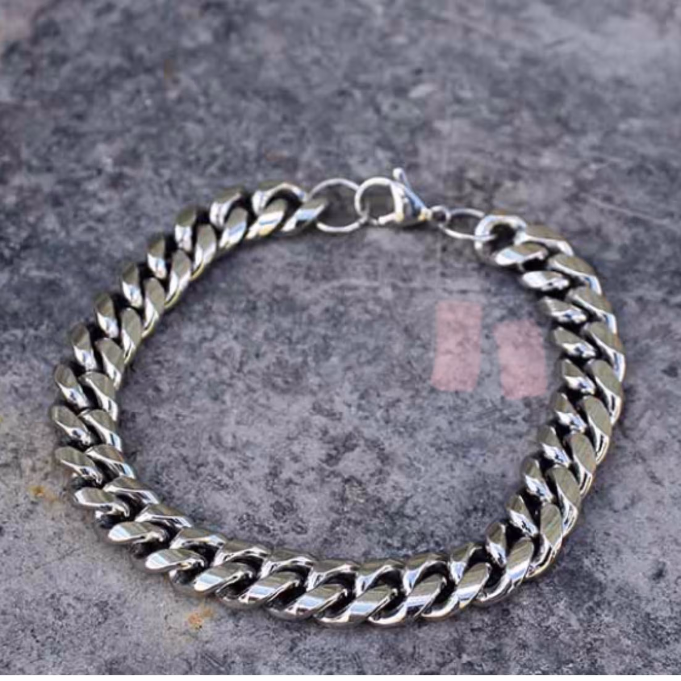 دستبند کارتیر