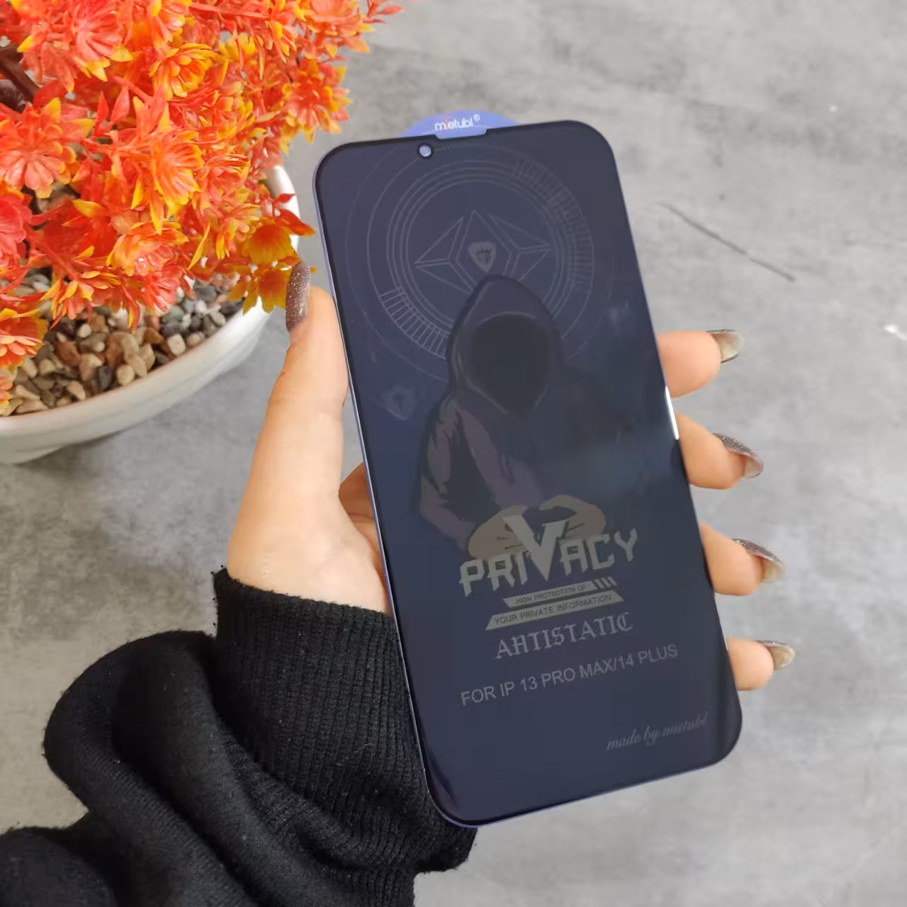 گلس پرایوسی iPhone 13 Pro Max / 14 Plus برند میتوبل