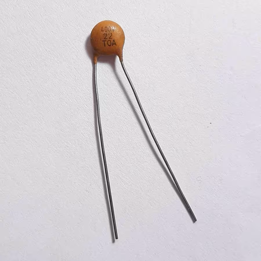 خازن سرامیکی 22pF 400V (بسته 10 عددی)