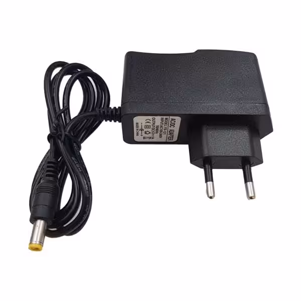آداپتور سوئیچینگ 6 ولت 1 آمپر کارتن سفید 6V1A
