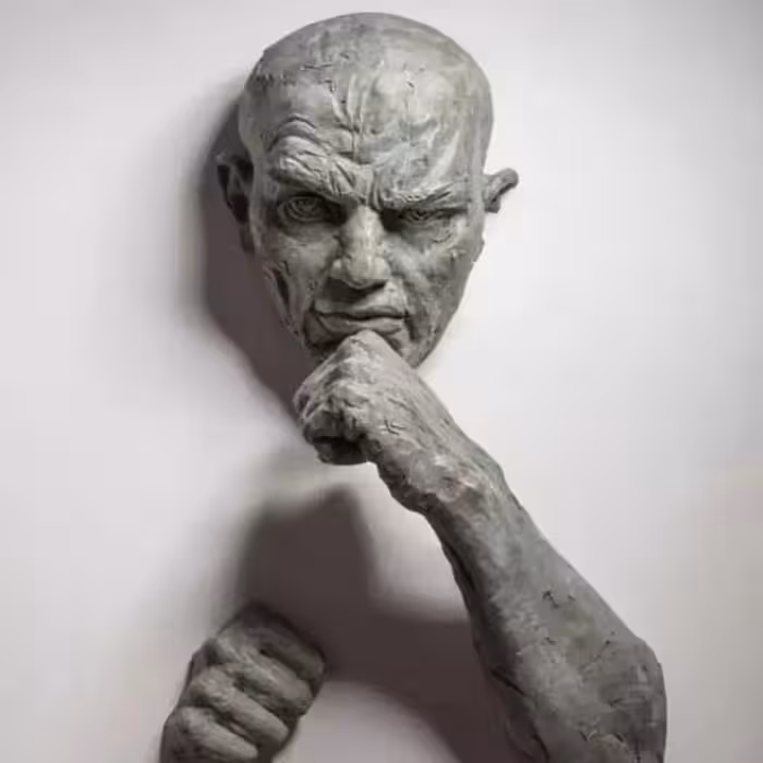 مجسمه دیوارکوب بدنسازی فیگور انسان بکسور