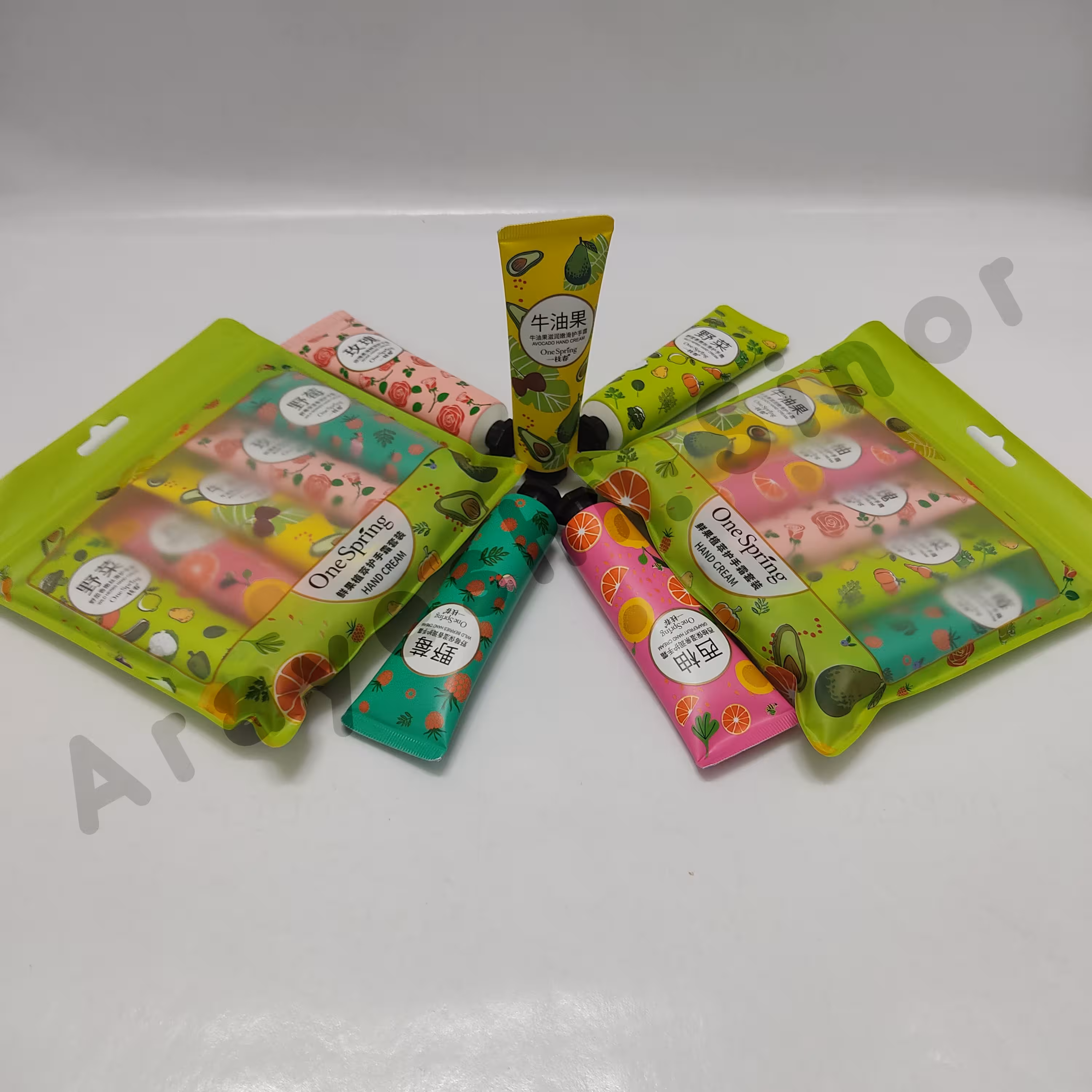 کرم آب رسان دست تیوپی 30گرم