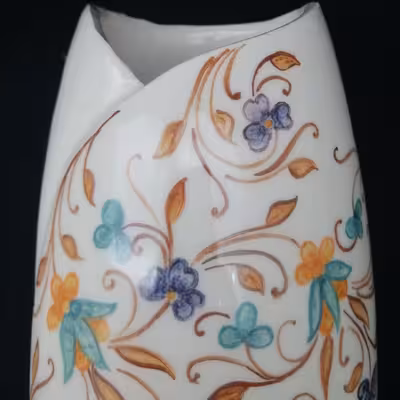 گلدان سرامیکی هیوا طرح پیچک ایستاده کد 11047651