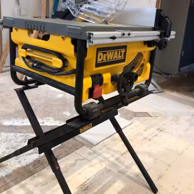 پایه اره میزی دیوالت مدل DE7450