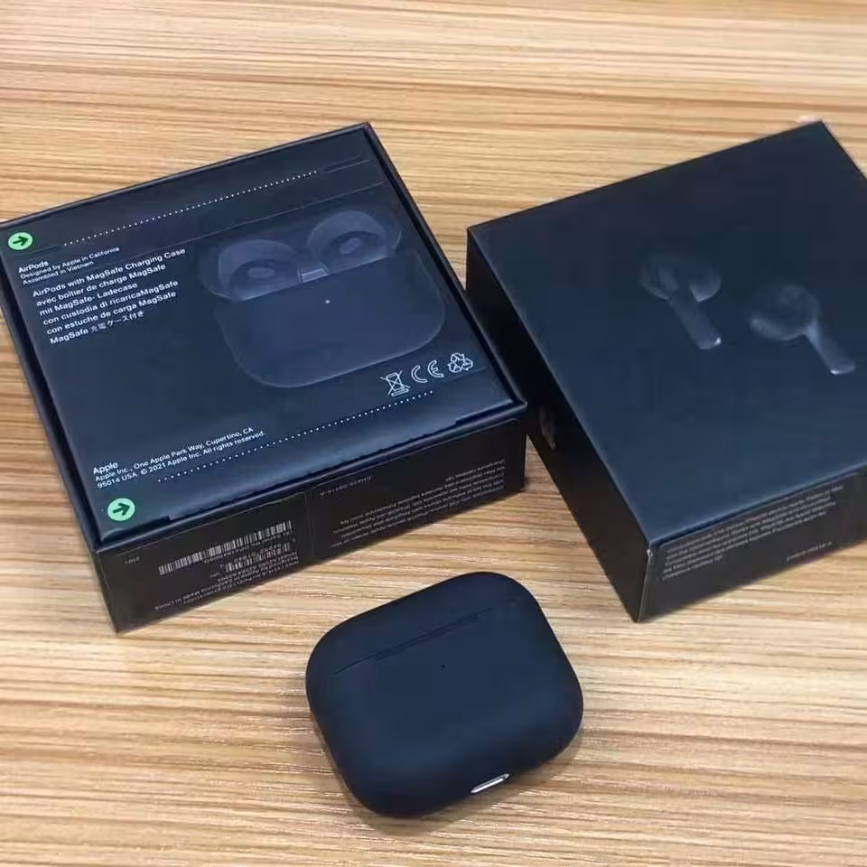 ایرپاد سری 3 مشکی 
سریال دار