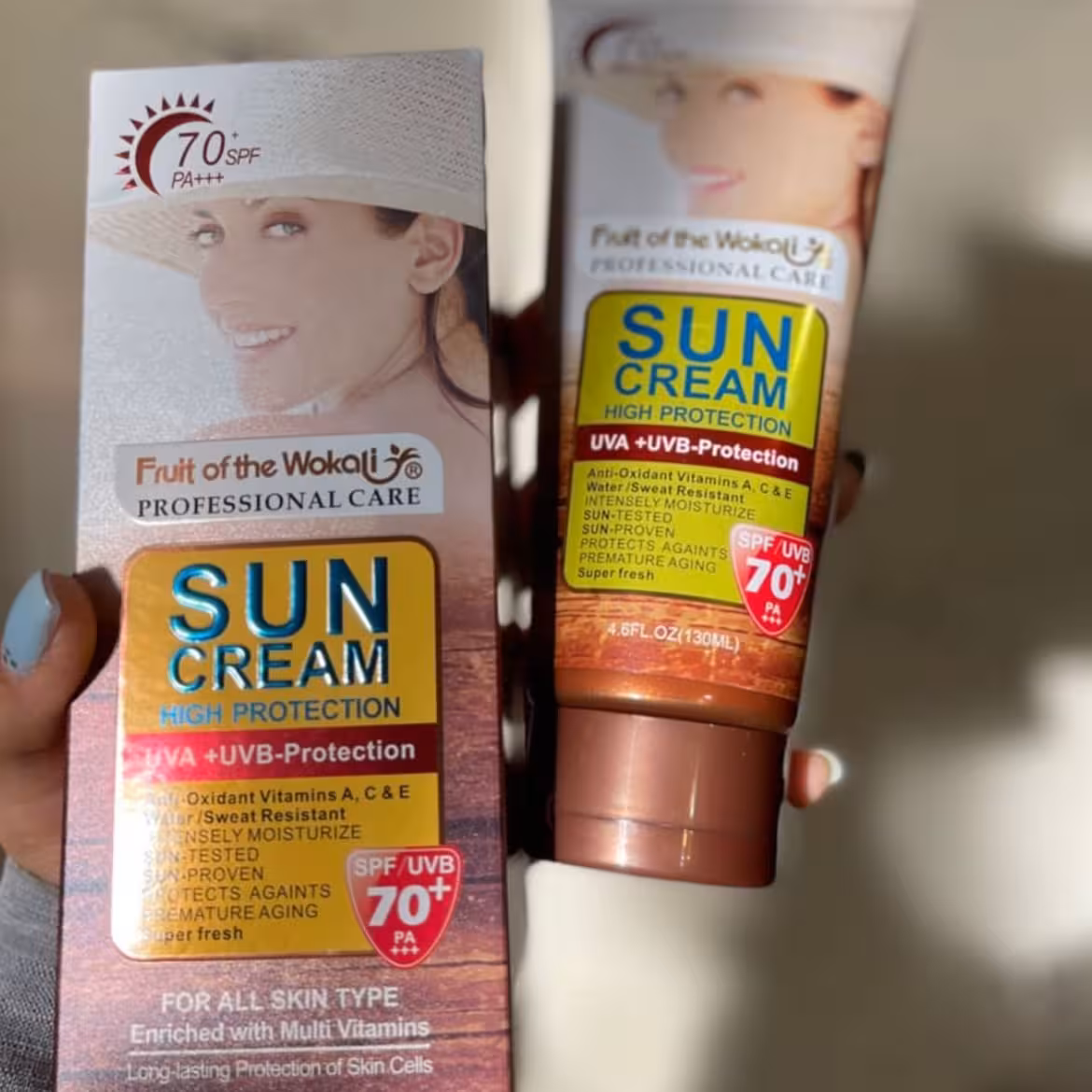 کرم ضد آفتاب ووکالی Spf70 درصد فاقد رنگ