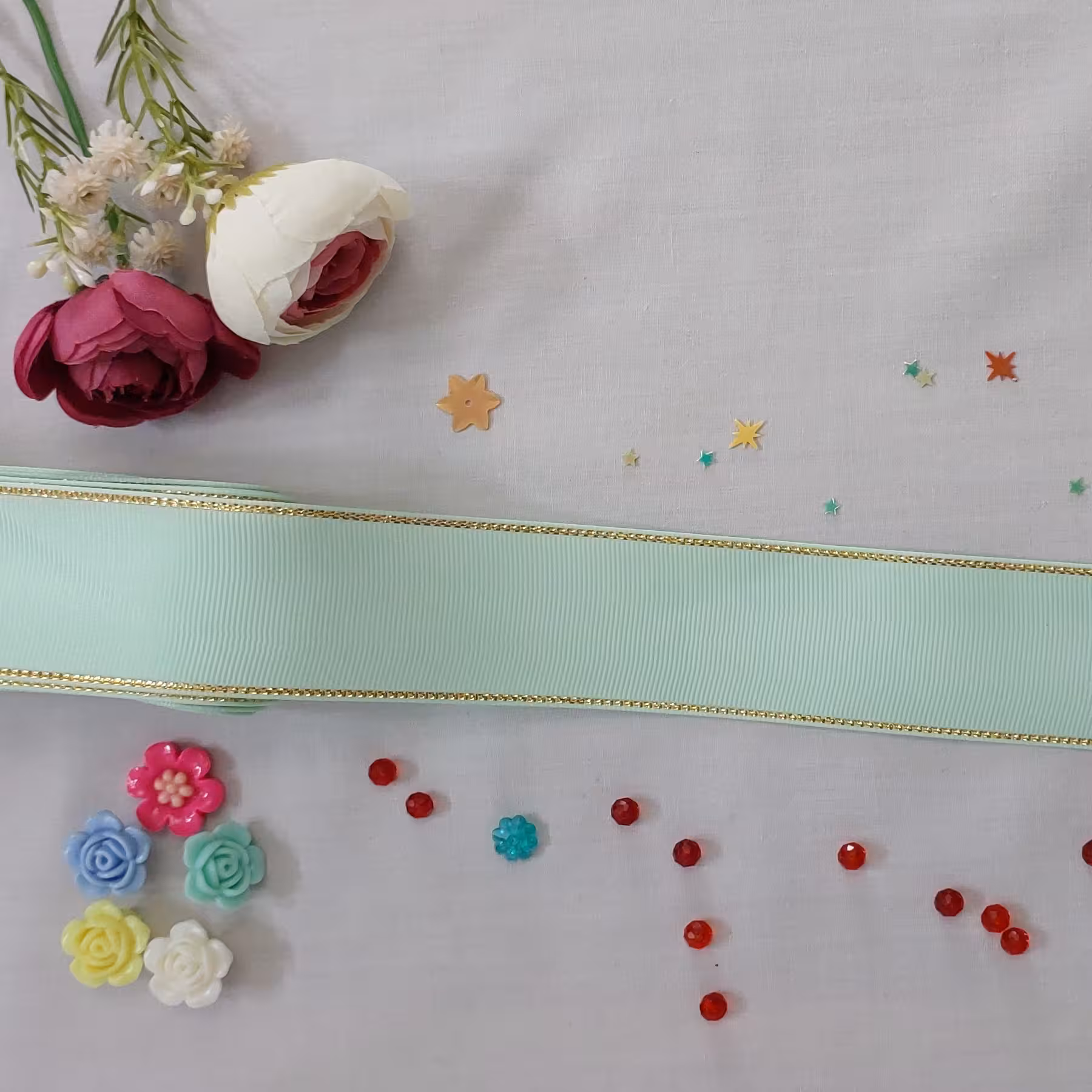 روبان گروگرن لبه طلایی چهار سانت سبز پسته ای ربان گروگن