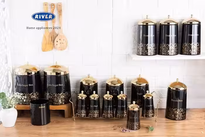 سرویس آشپزخانه 17 پارچه ریور مدل کنیک مشکی درب طلا