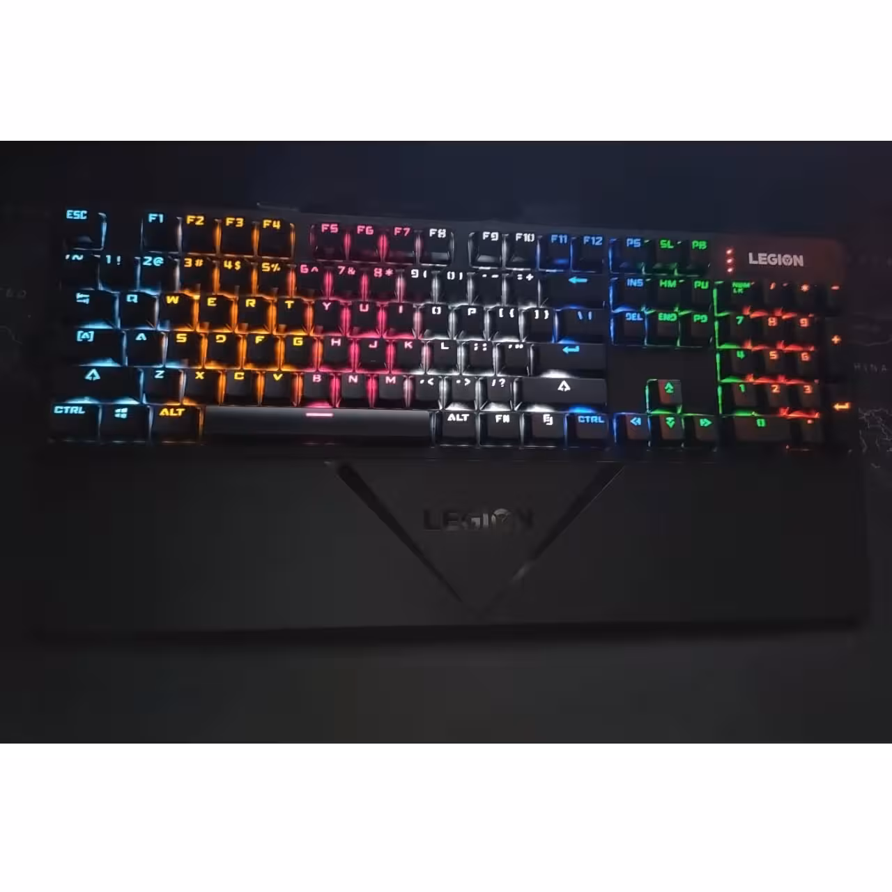 کیبورد گیمینگ Lenovo Legion
