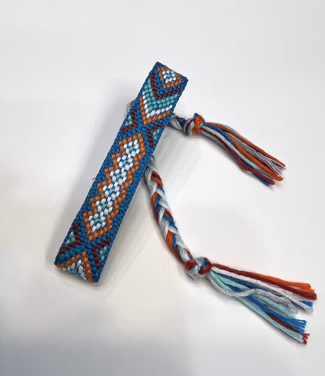 دستبند بافت گلیمی آبی شماره 3