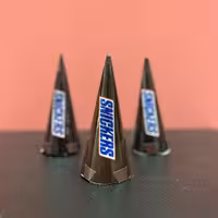 شکلات اسنیکرز قیفی