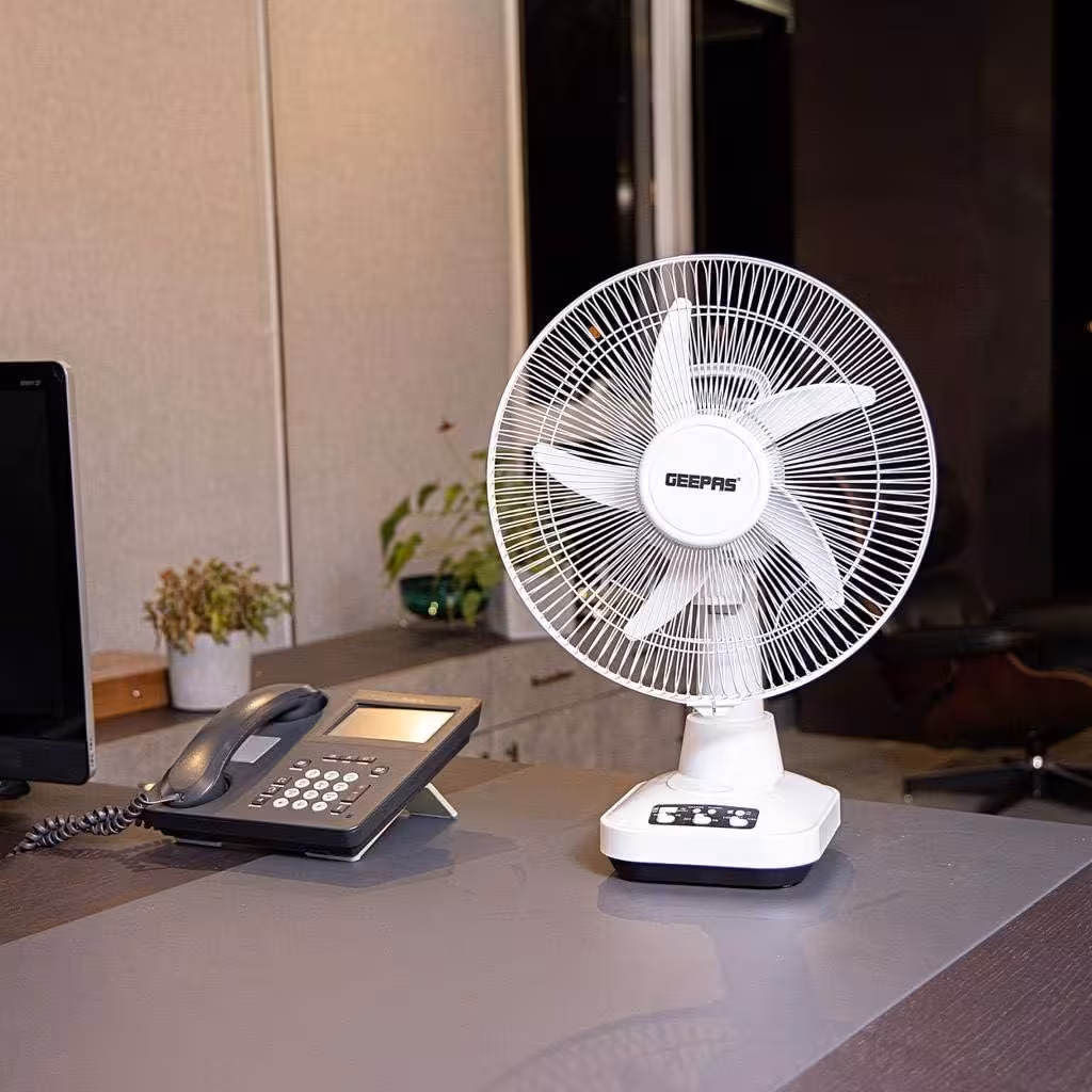 پنکه شارژی جیپاس مدل GF21118