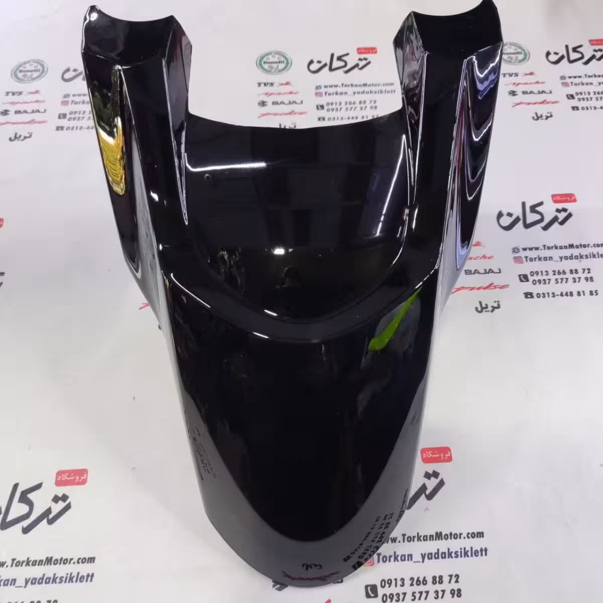 قاب گلگیر جلو موتور طرح کلیک 170 و واریو 170 و 160 ( مشکی براق ) خارجی