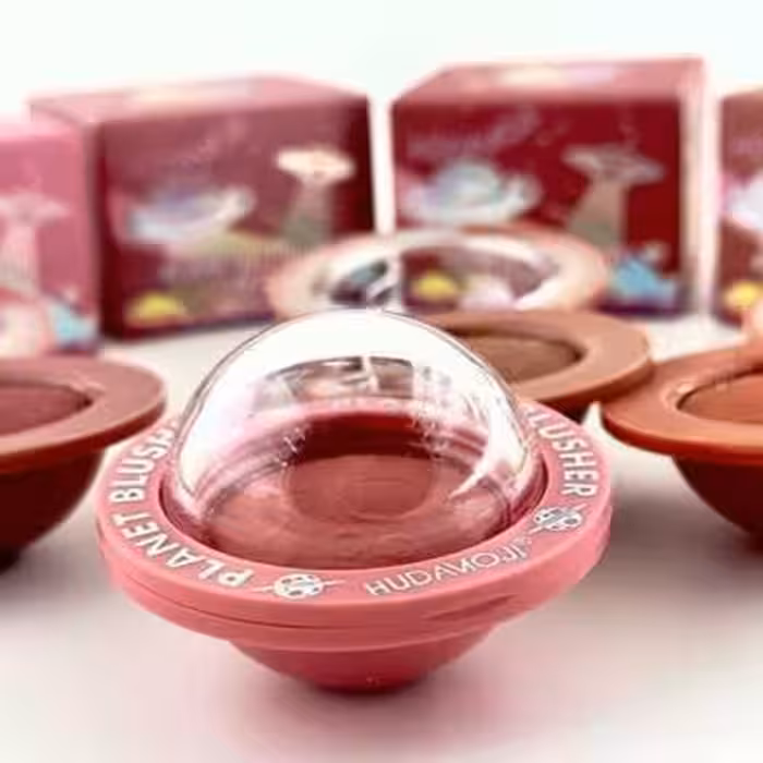 رژ گونه فضایی هدی بیوتی