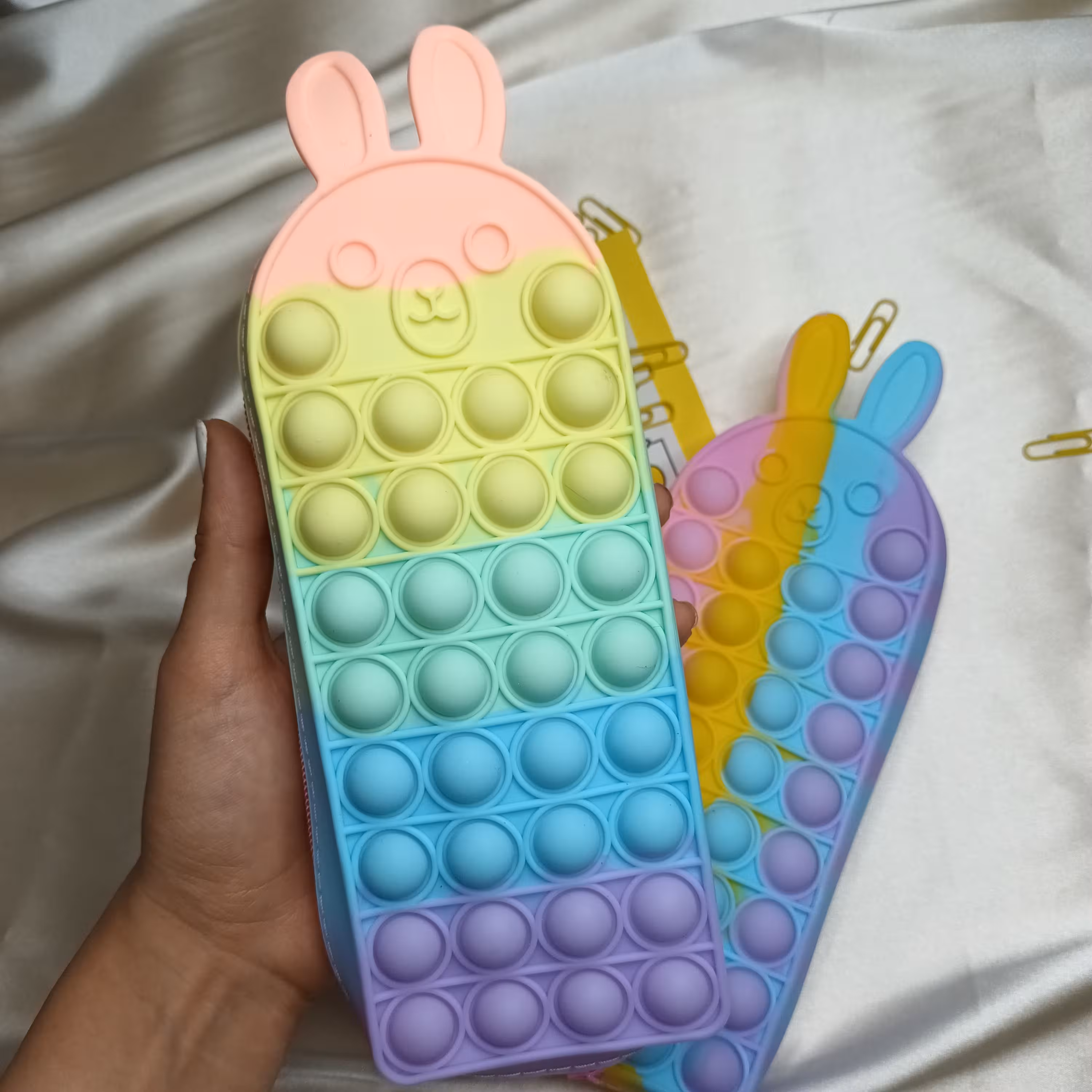 جامدادی پاپیت سیلیکونی خرگوشی وارداتی 