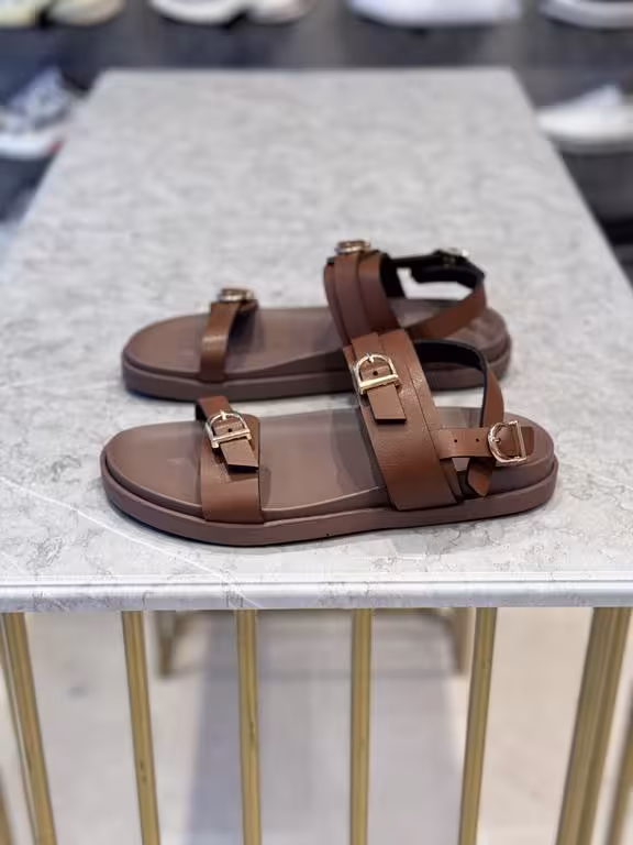 صندل زنانه طبی کد ss190 رنگ قهوه ای سایز 39