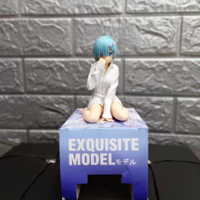 فیگور رم نشسته جعبه دار