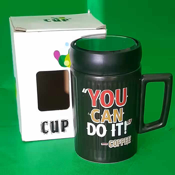 ماگ سرامیکی درب ایینه ای در دورنگ مشکی وسفید با نوشتار برروی ان ،دسته دار