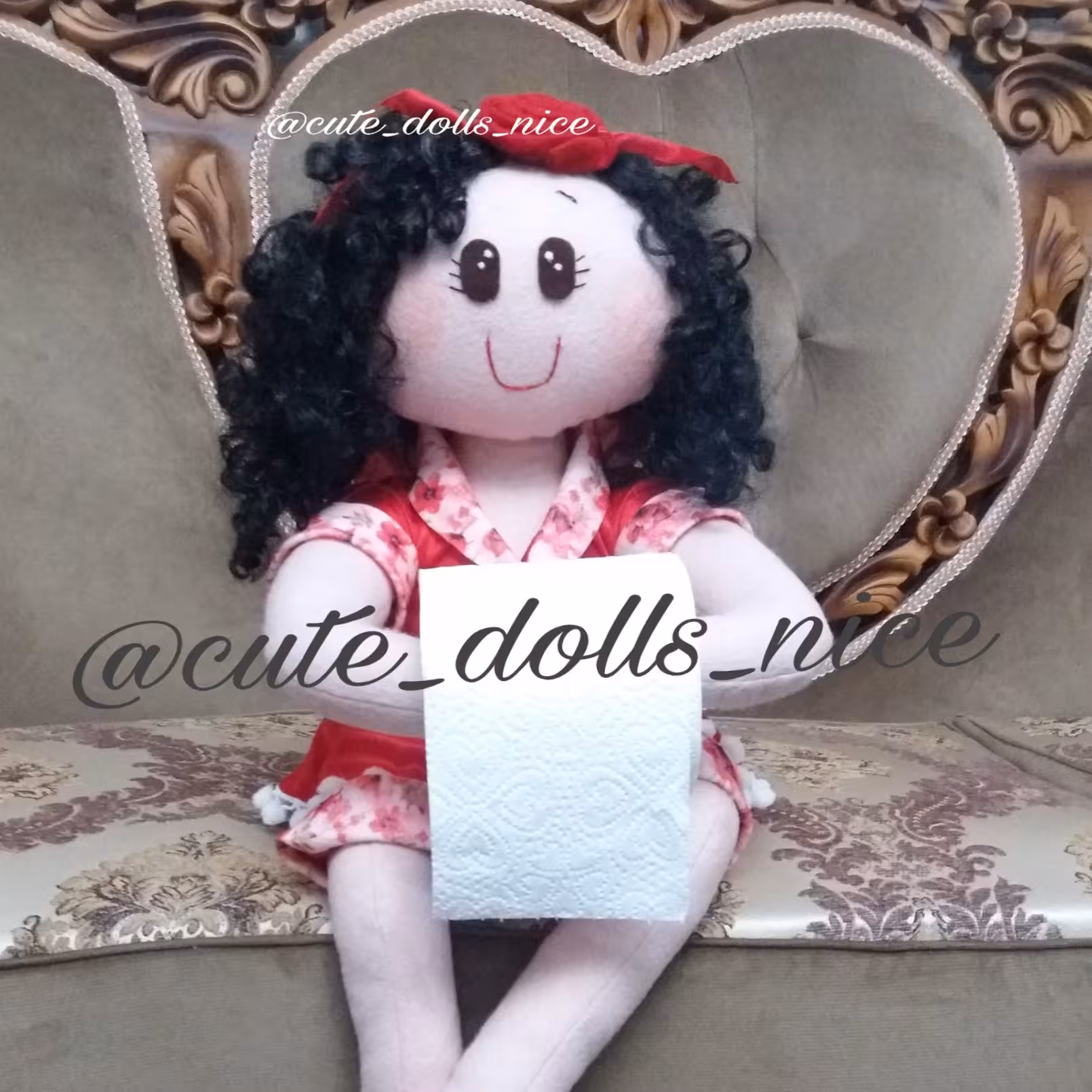 عروسک سایز بزرگ دستمال رولی