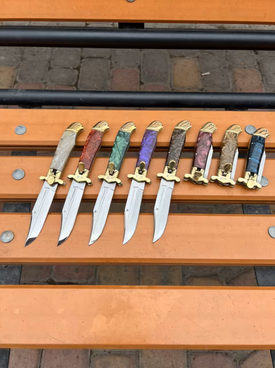 چاقو جیبی فشاری قبض برنجی دسته اپوکسی زنجانی