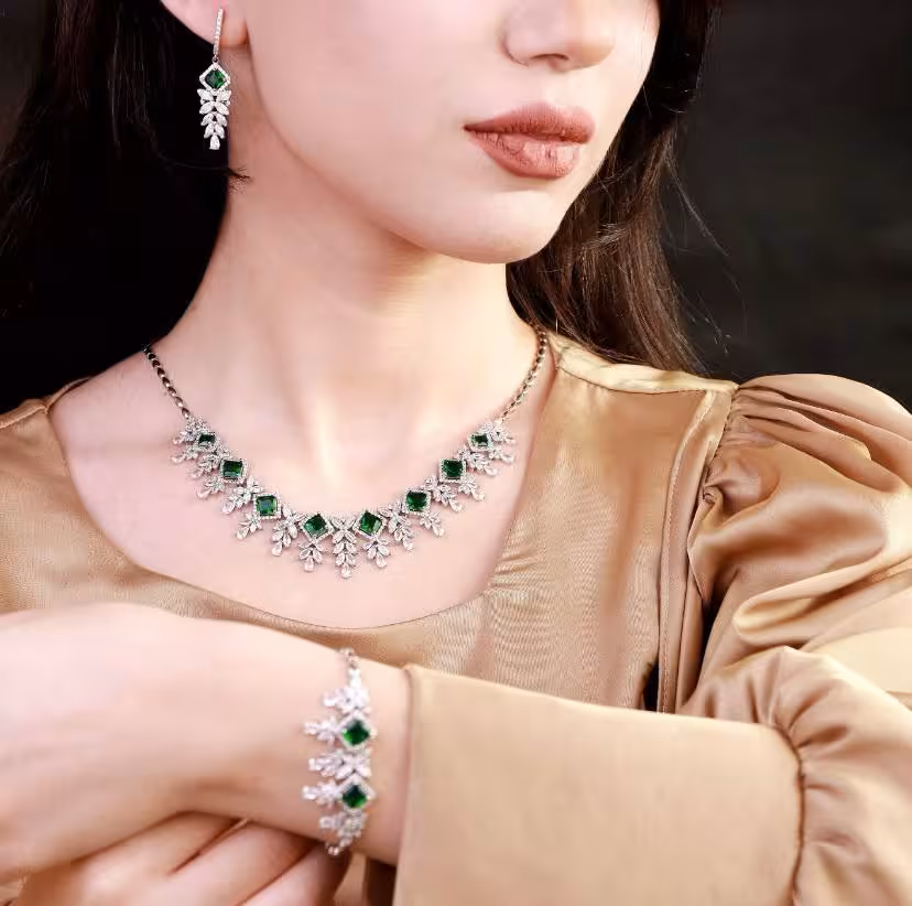 سرویس نقره زمرد جواهری زنانه کد 60351