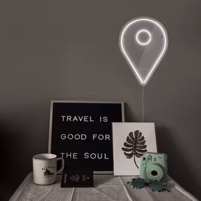 چراغ دیواری نئون دیزاین طرح Location_WHT