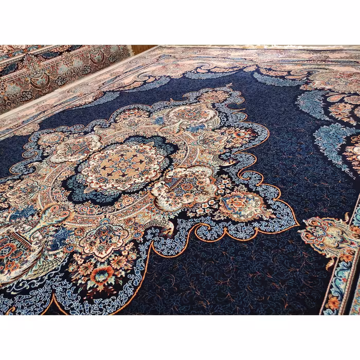 فرش ماشینی زمرد مشهد مدل گلایل زمینه سورمه ای