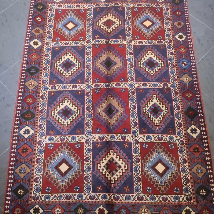 فرش دستبافت دو متری طرح لوزی کد AA462