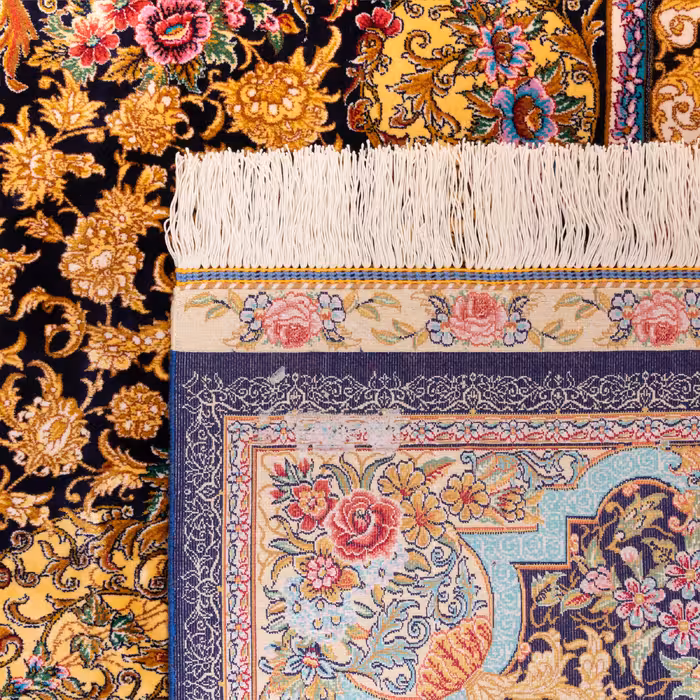 فرش ماشینی کد 358 طرح ترنجی زمینه مشکی