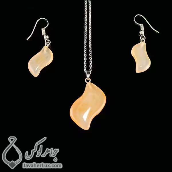 نیم ست عقیق اشکی _ کد : 400273