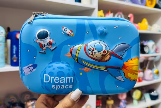 جامدادی کتابی برجسته طرح فضانورد 1