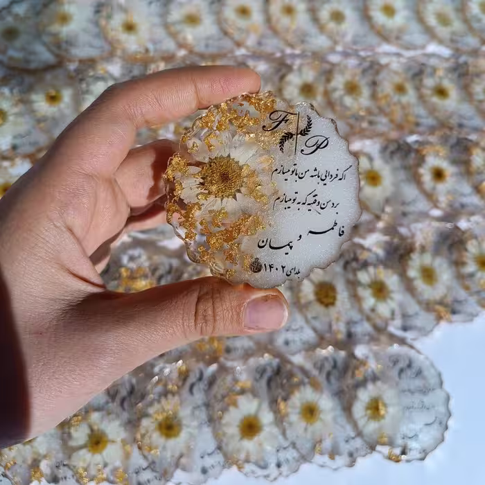 گیفت رزینی باگل بابونه سایز 6 سانتی