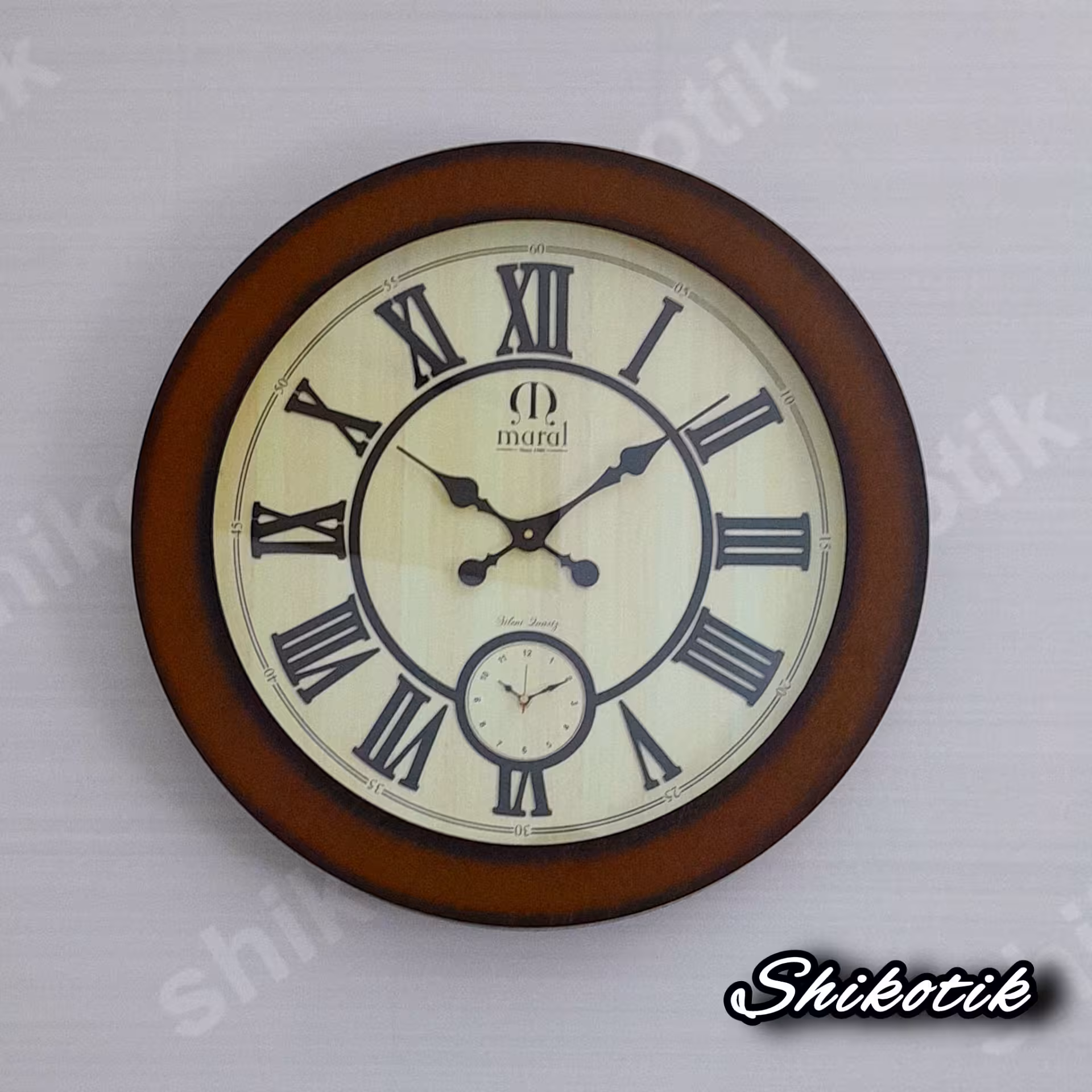 ساعت دیواری صفحه تمام چوب  دو موتوره  مارال