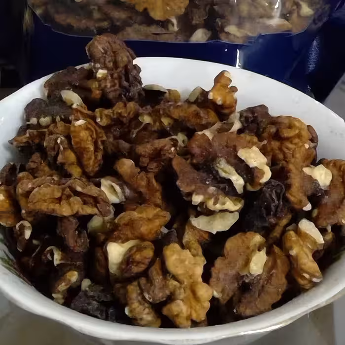 مغز گردوی خورشتی پرچرب و گوشتی(تازه و تولید خانگی و بهداشتی)
