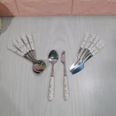 کاردکره خوری و قاشق مرباخوری دسته سرامیک گل ریز