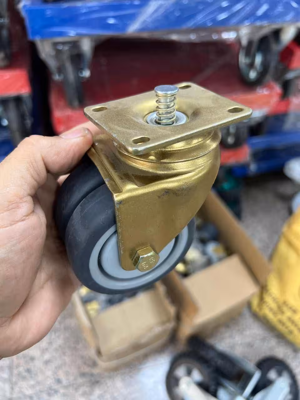 چرخ فنردار ترکیه ای در تمامی سایز ها ( برای استعلام قیمت عمده تماس بگیرید، قیمت درج شده شروع قیمت است)