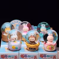 گوی سورپرایزی لبوبو چراغدار و اکلیلی