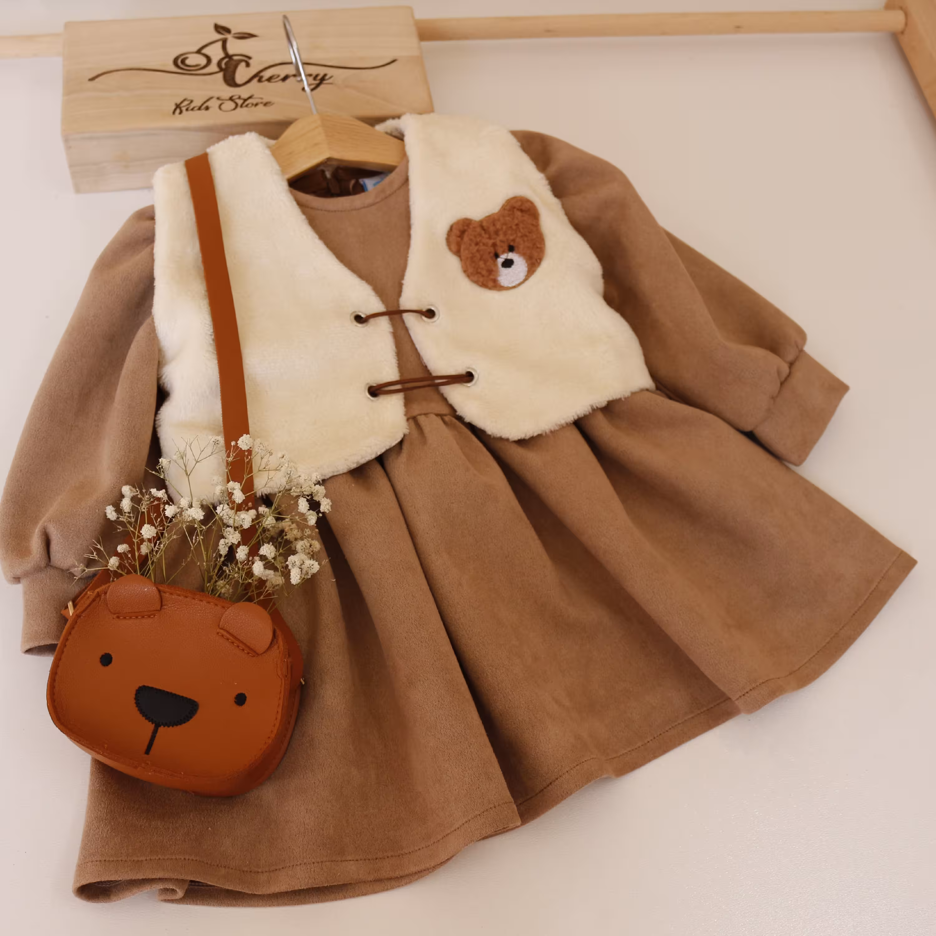 ست پیراهن و جلیقه کلاسیک