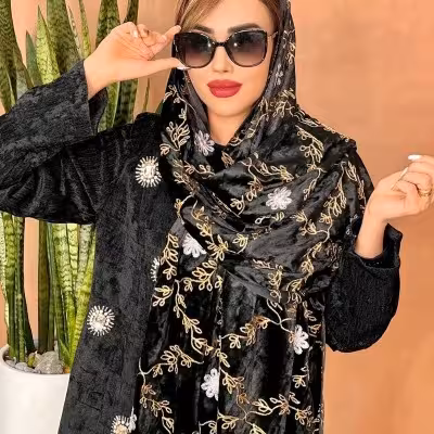 شال مشکی مخمل گلدوزی پاییزه