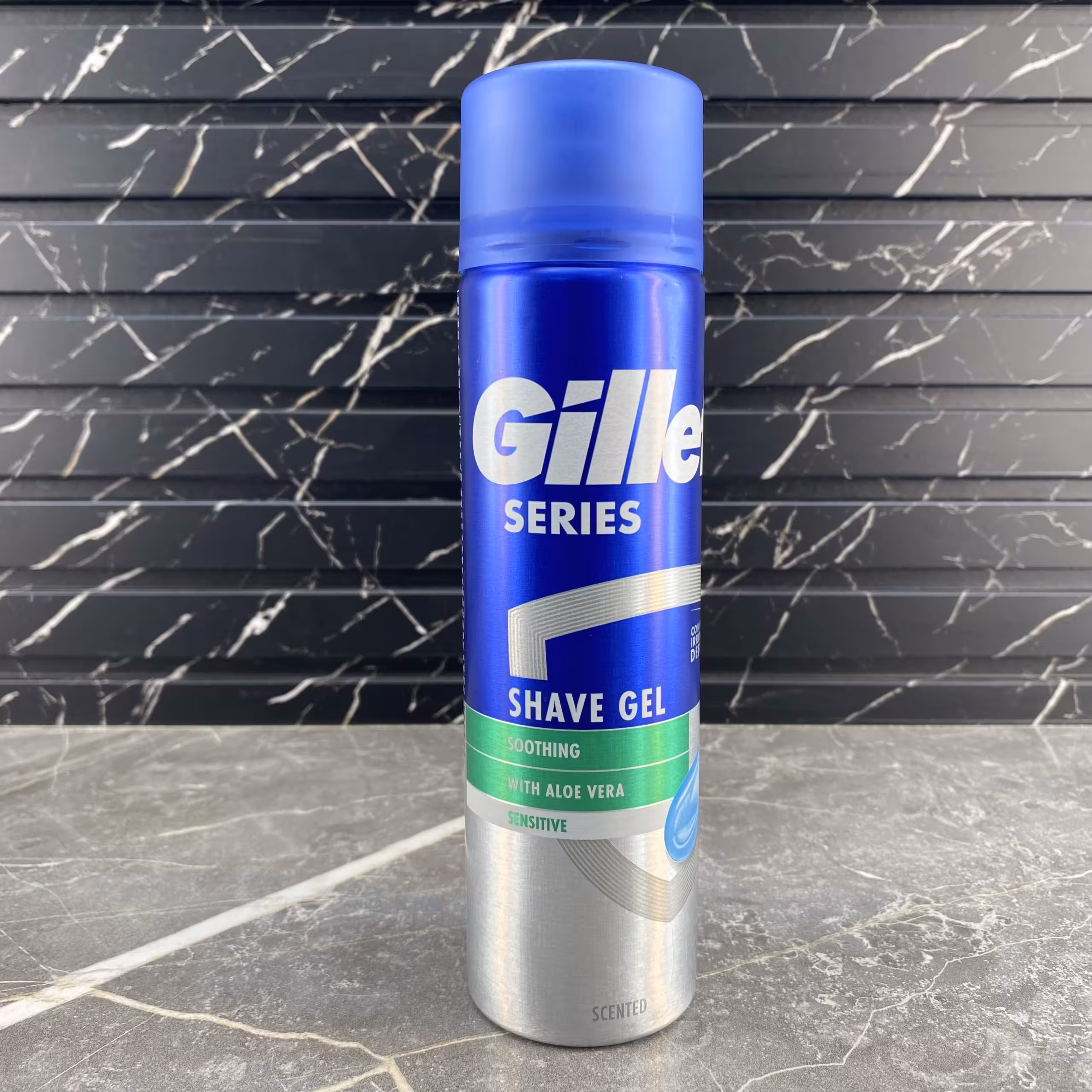 ژل اصلاح ژیلت مناسب پوست حساس حاوی عصاره آلوئه ورا 200 میل