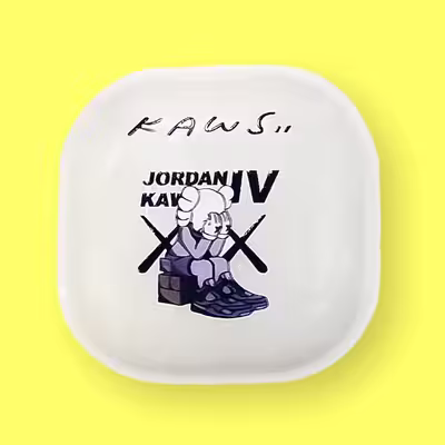 کاور اگشل مدل kaws jordan مناسب برای کیس سامسونگ galaxy buds2/buds pro/buds live