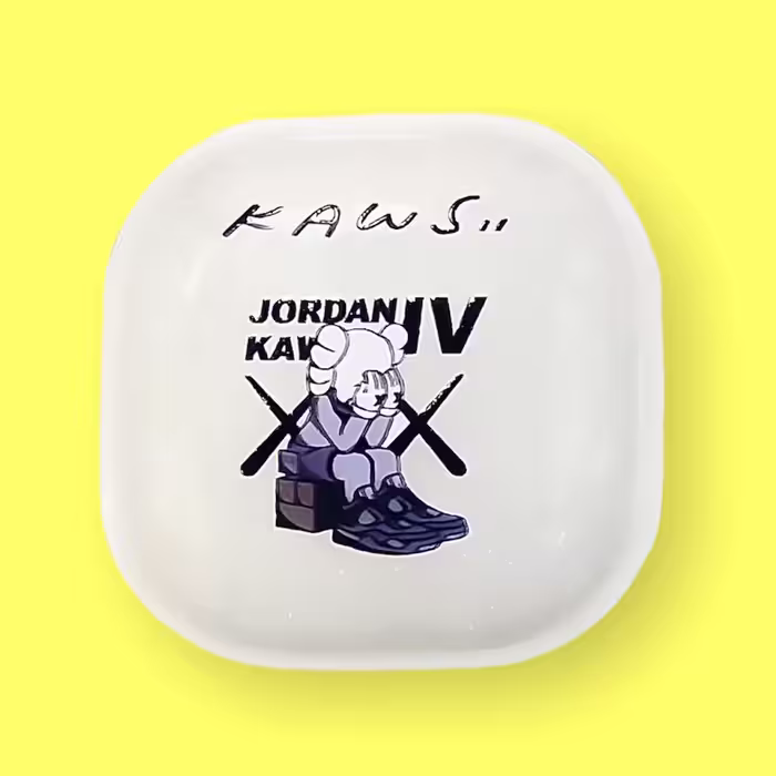 کاور اگشل مدل kaws jordan مناسب برای کیس سامسونگ galaxy buds2/buds pro/buds live