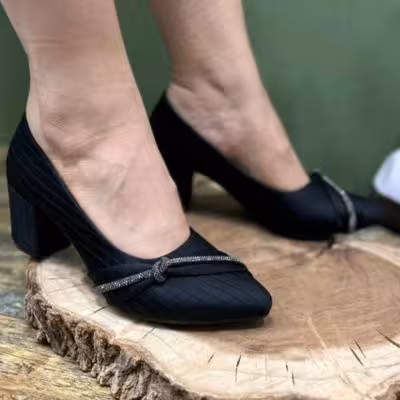 کفش مجلسی بسیااار شیک سایز37تا40 پاشنه حدودا6سانت رویه ساتن خطی