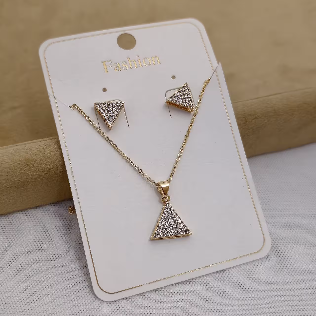 نیم ست فوق العاده جذاب ژوپینگ مثلث نگیندار هدیه ولنتاینی خاص ارسال رایگان