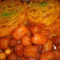 زولبیا و بامیه مخصوص بانو ( یک کیلو گرم )
