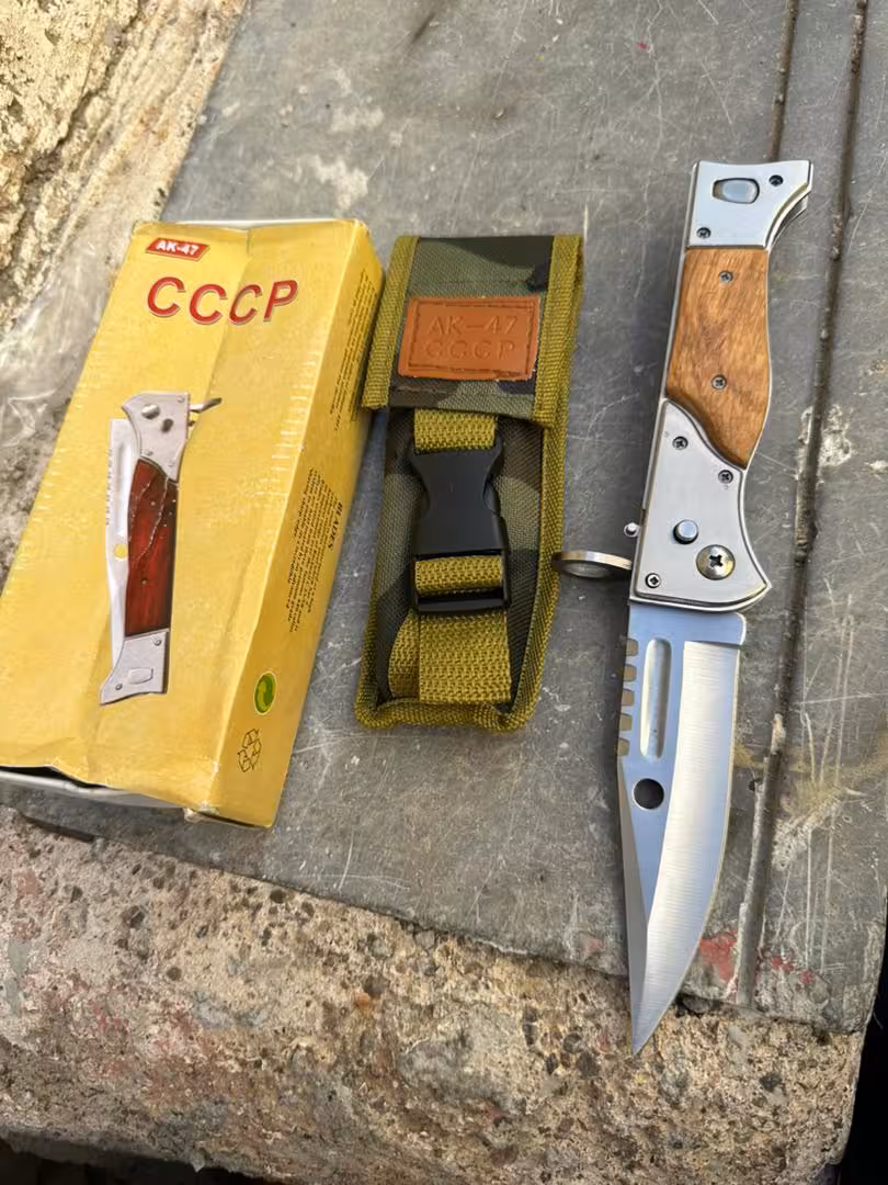 چاقو جیبی مدل سرنیزه Ak47 طول کار 28 سانت  بهمراه غلاف برزنتی مخصوث