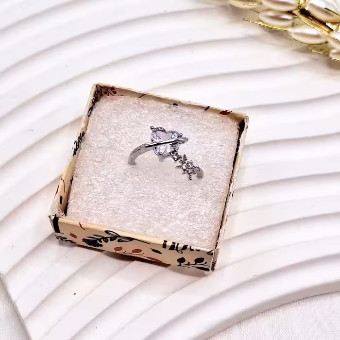انگشتر پینترستی طرح قلب نقره ای و سیارات