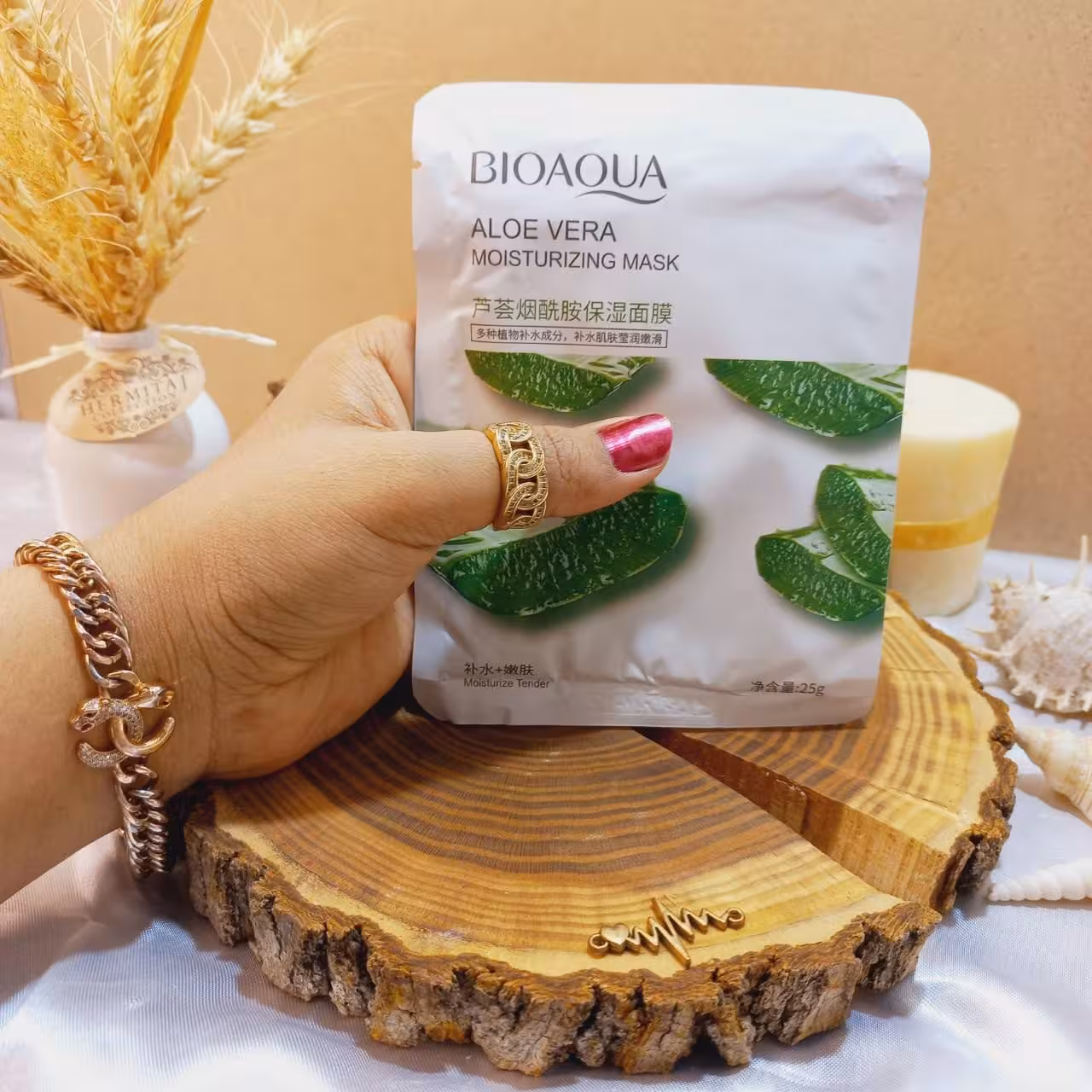 ماسک ورقه ایی آلوئه ورا بیواکوا محصولات پوست شهرزاد 