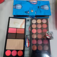 پالت کیفی کامل  آرایشی  ارسال رایگان 